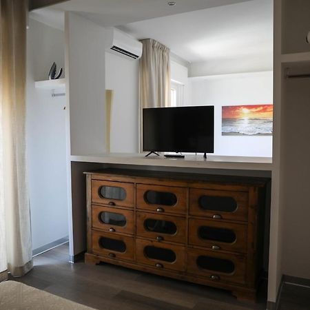 Interno 11 City View With Kitchen - 70 Mq Bari Exterior foto