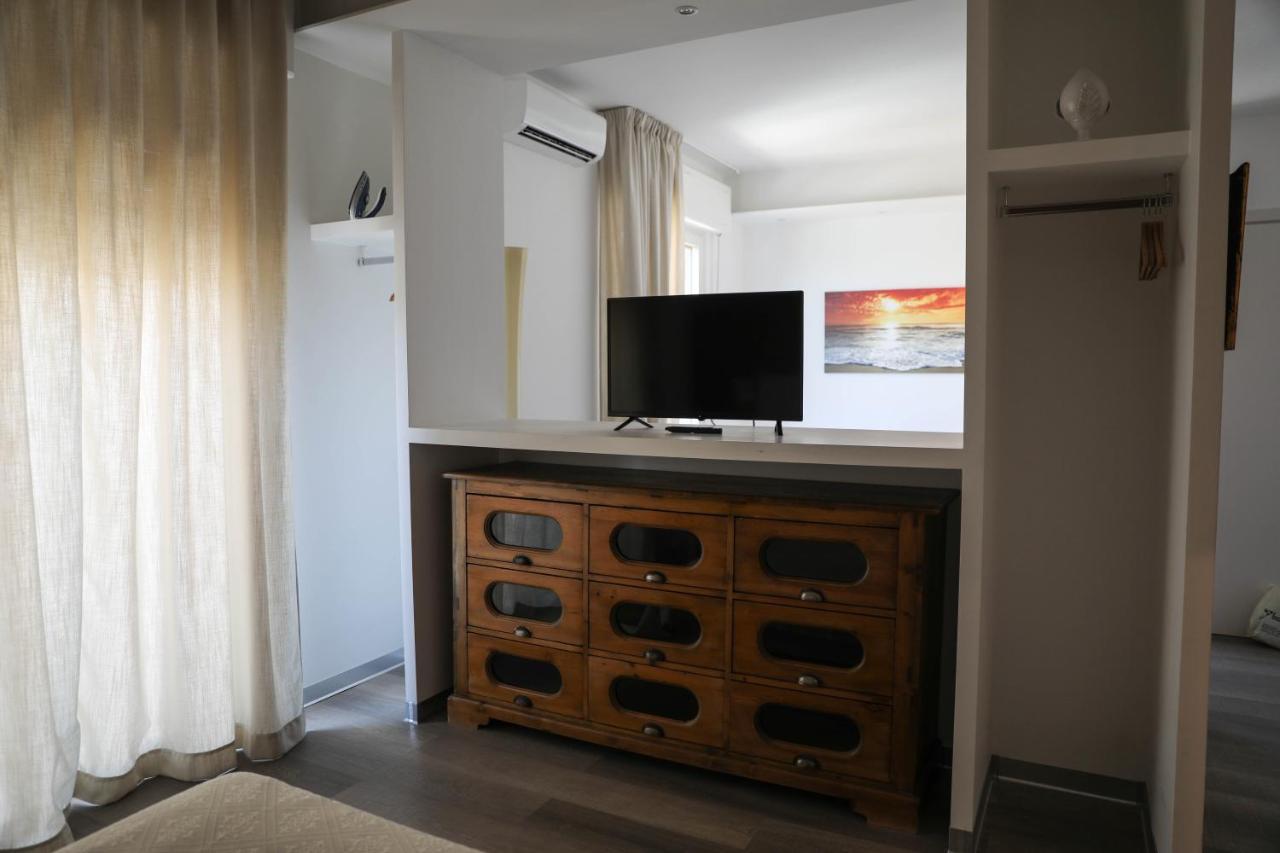Interno 11 City View With Kitchen - 70 Mq Bari Exterior foto